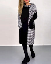 Carregar imagem no visualizador da galeria, Vestido xadrez color block com gola redonda
