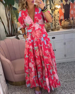 Vestido com bolso e decote em V estampado floral