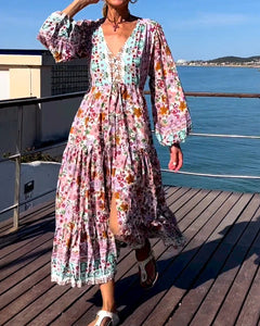 Vestido decote em V com estampa floral