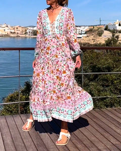 Vestido decote em V com estampa floral