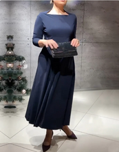 Carregar imagem no visualizador da galeria, Elegante vestido azul de outono
