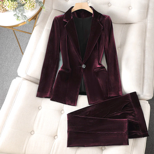 CONJUNTO BLAZER ELEGANTE